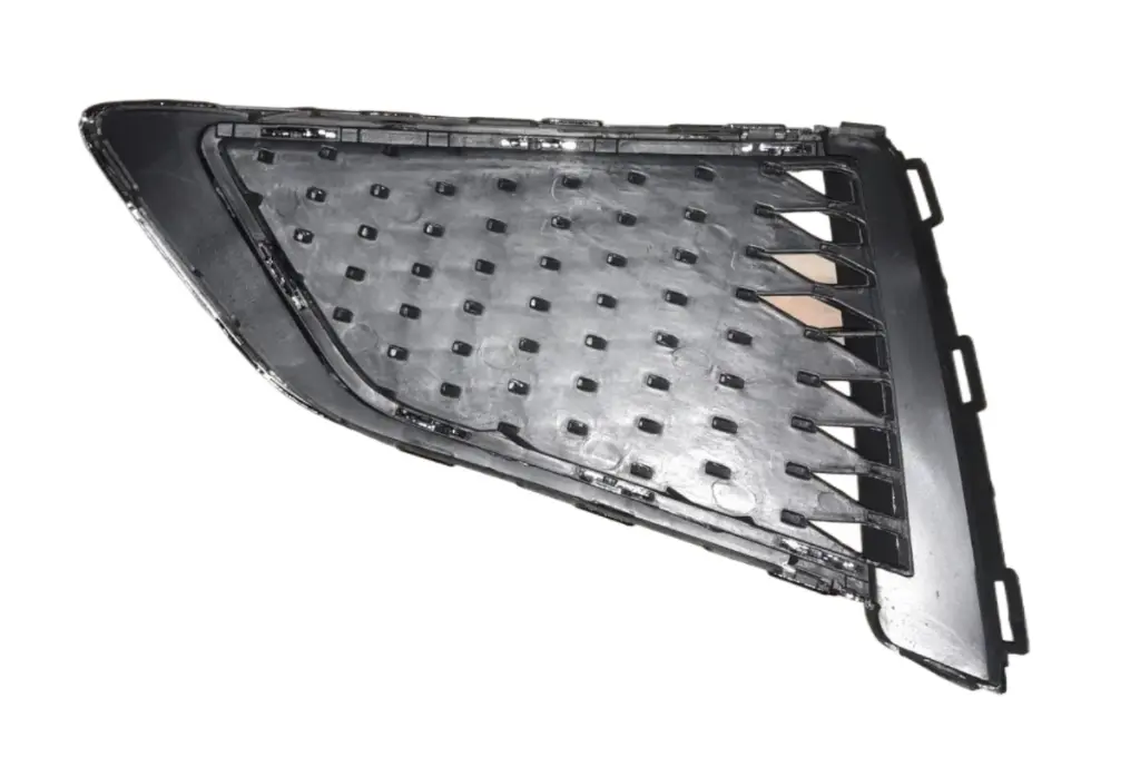 REJILLA NEBLINERO DELANTERO DERECHO MG 3 NEW.webp